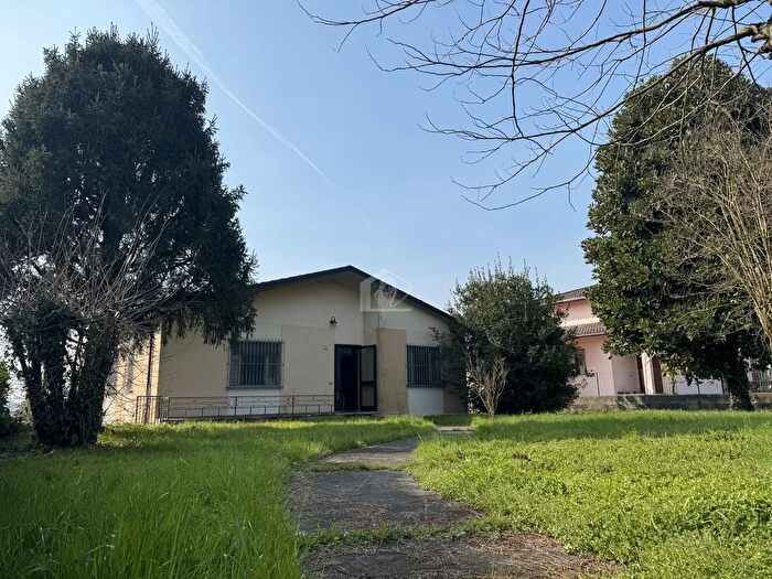 Casa quadrilocale in vendita in Suzzara