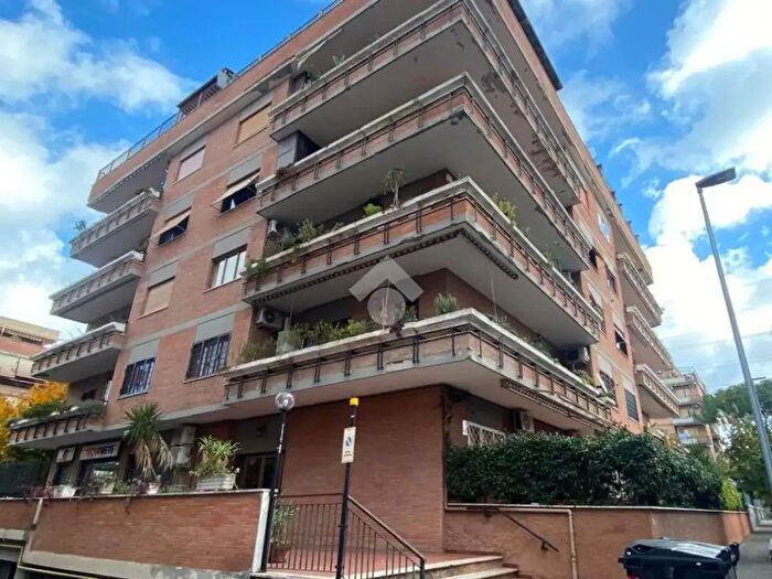 Appartamento quadrilocale in vendita in Via Monte Grappa, Guidonia Montecelio