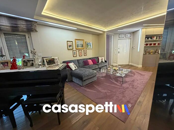 Appartamento con 5 locali in vendita in Viale Bruno Buozzi, Monterotondo