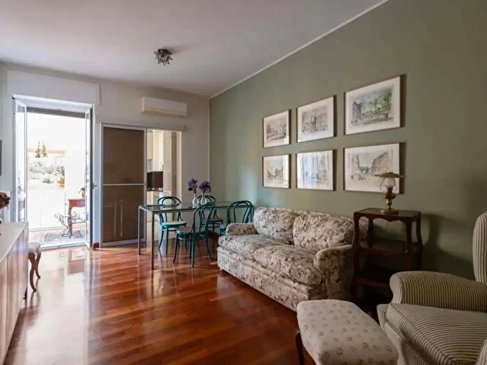 Appartamento monolocale in affitto in Via Roncaglia, Milano