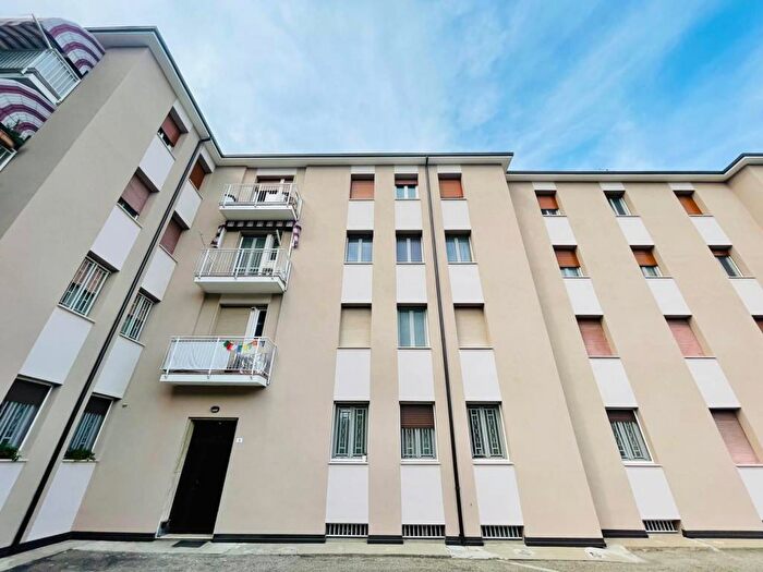 Appartamento trilocale in affitto in Via Renato Tega, Corticella, Bologna