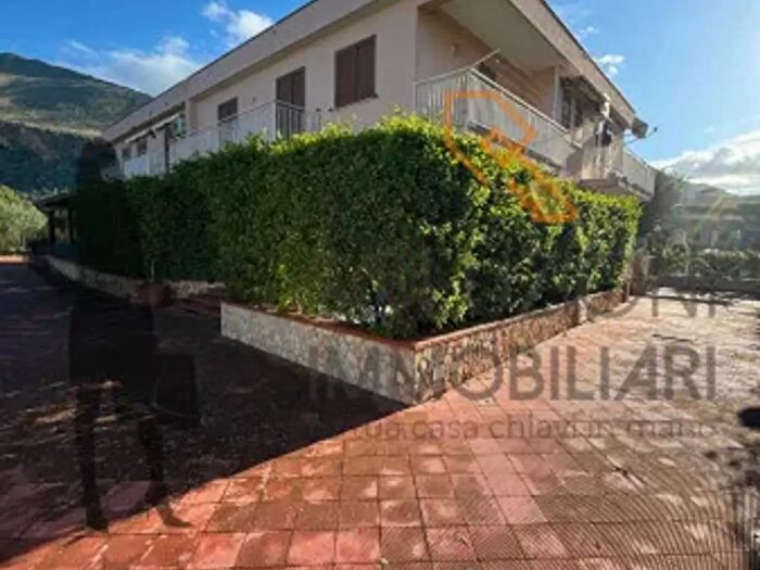 Appartamento con 5 locali in vendita in Via Dottor G Costa, San Vito Lo Capo