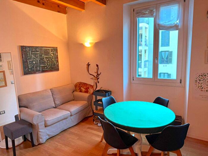 Appartamento trilocale in affitto in Via Cicco Simonetta, Corso Genova, Milano