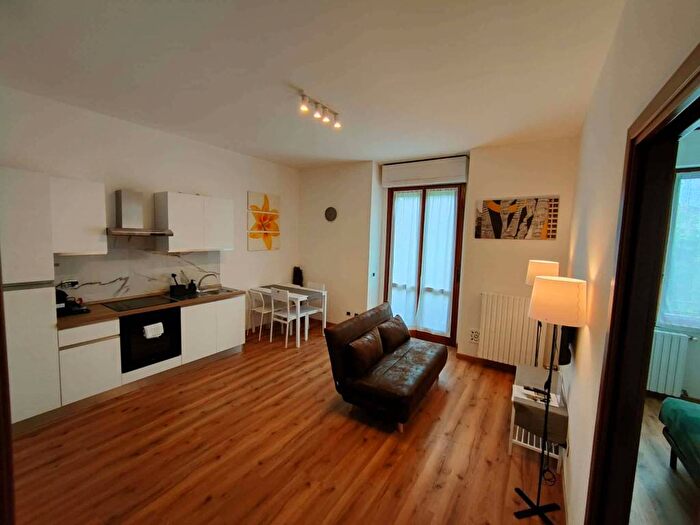 Appartamento bilocale in affitto in Viale Corsica, Argonne Corsica, Milano