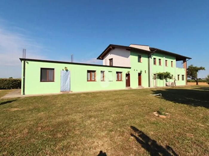 Casa con 6 locali in vendita in Via Muttarone, San Michele Al Tagliamento