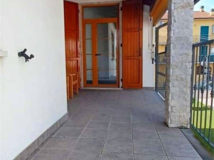 Casa con 5 locali in affitto in Romito Magra, Arcola