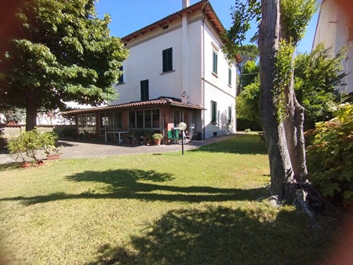 Casa con 7 locali in vendita in Via dei Fossi, San Miniato