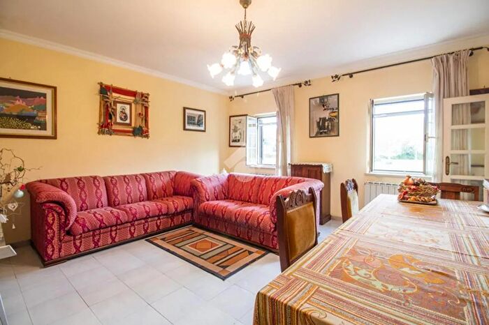 Casa quadrilocale in vendita in Via Termine, Castel SantAngelo