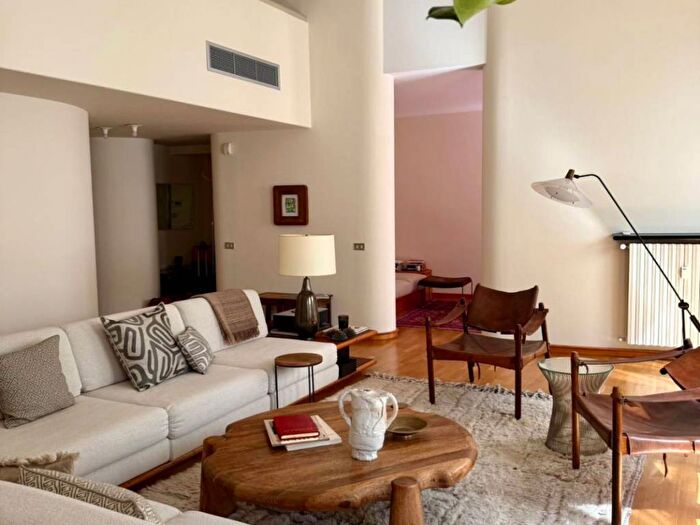 Appartamento con 5 locali in affitto in Via Cappuccio, Sant'Ambrogio, Milano