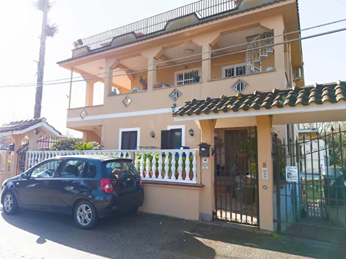 Appartamento quadrilocale in vendita in Via Pian di Frasso, Ardea