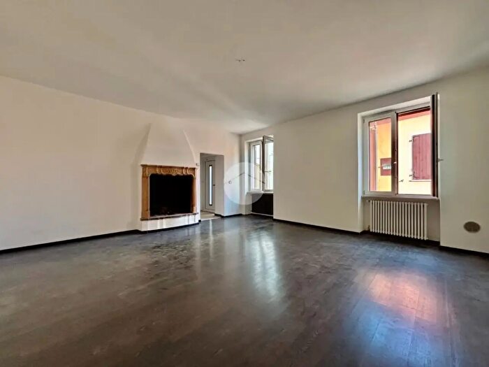 Casa trilocale in vendita in Via Giuseppe di Vittorio, Desenzano Del Garda