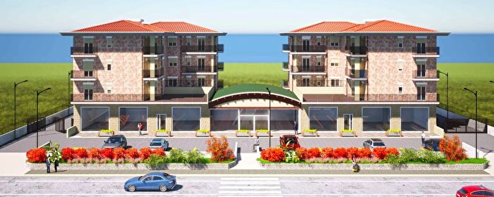 Appartamento quadrilocale in vendita in Viale della Pace, Vibo Valentia