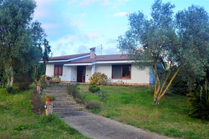 Casa con 7 locali in vendita in Strada Consortile, Marrubiu