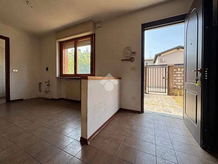 Appartamento bilocale in vendita in Via Stradella, Portalbera