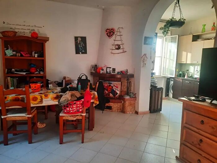 Casa con 6 locali in vendita in Livorno