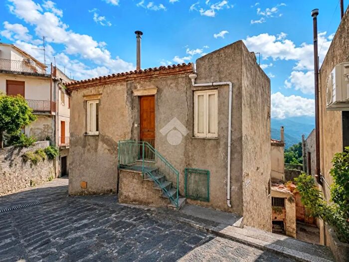 Casa con 5 locali in vendita in Via Duca degli Abruzzi, Monforte San Giorgio