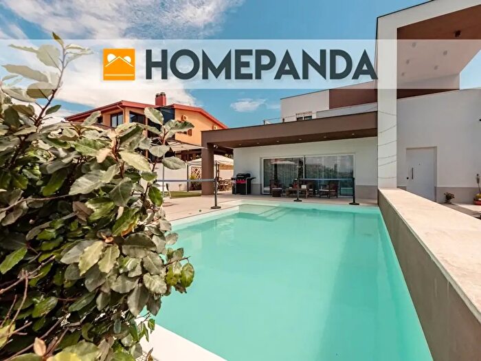 Casa con 6 locali in vendita in Quartu SantElena