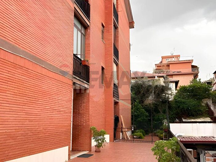 Appartamento trilocale in affitto in Via Dei Meli, Alessandrino Torre Spaccata, Roma