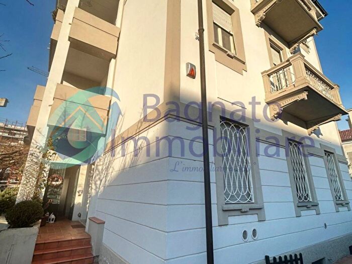 Appartamento trilocale in affitto in Via Daniele Crespi, Sacro Cuore, Novara