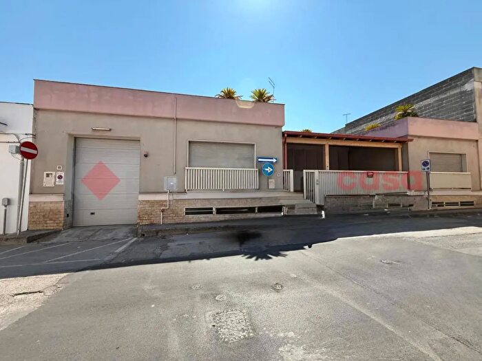 Casa con 5 locali in vendita in Via Sacerdote Leonardo Tarentini, Manduria