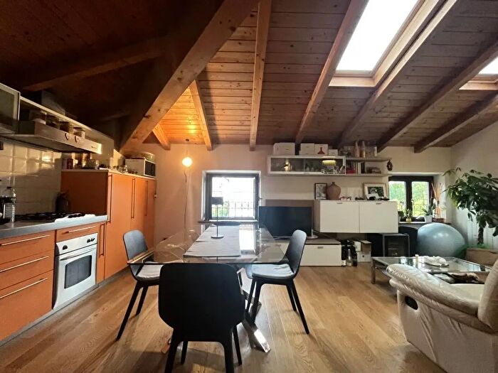 Appartamento quadrilocale in vendita in Via Peschiera, Pietrasanta