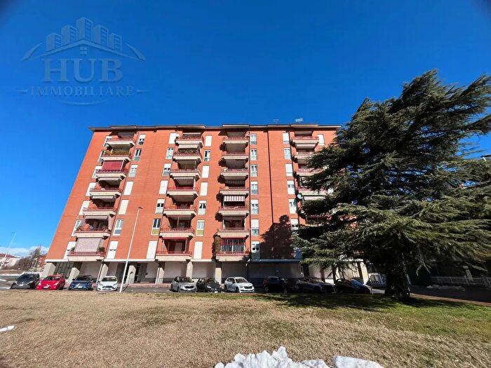 Appartamento con 6 locali in vendita in Via Don Giovanni Minzoni, Cuneo
