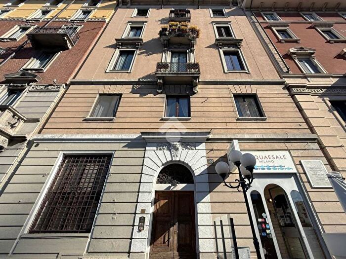 Appartamento bilocale in affitto in Via Adige, Porta Romana Medaglie dOro, Milano