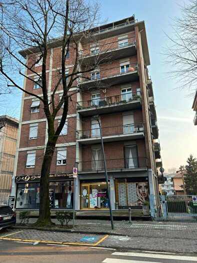 Appartamento trilocale in affitto in Via Milazzo, Villetta, Parma