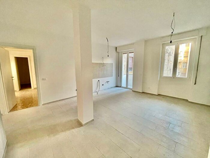 Appartamento trilocale in affitto in Via Ostiense, Ostiense, Roma