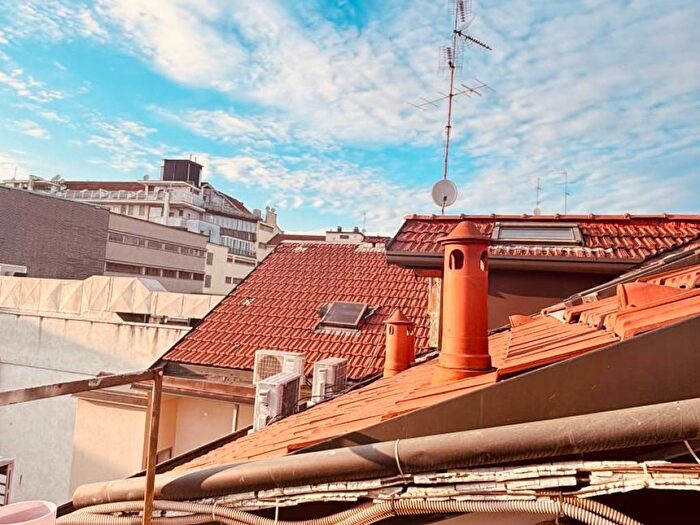 Appartamento monolocale in affitto in Via Amatore Antonio Sciesa, Montenero, Milano