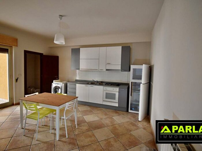 Appartamento quadrilocale in affitto in Via Regione Siciliana, Canicattì