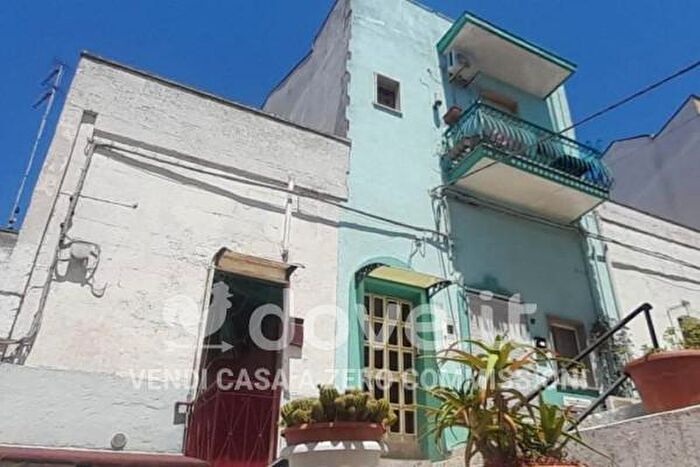 Casa bilocale in vendita in Via Monte San Michele, Oria