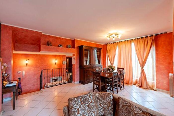 Casa con 5 locali in vendita in Via di Ascianello b, Montepulciano