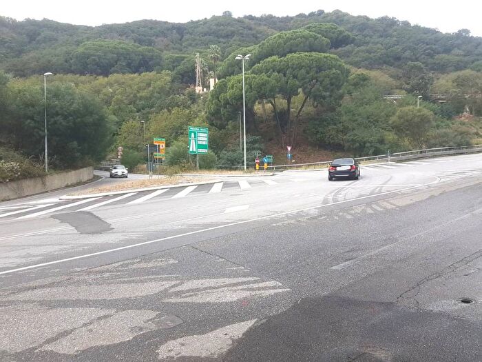 Appartamento trilocale in affitto in Viale Giostra, Giostra, Messina