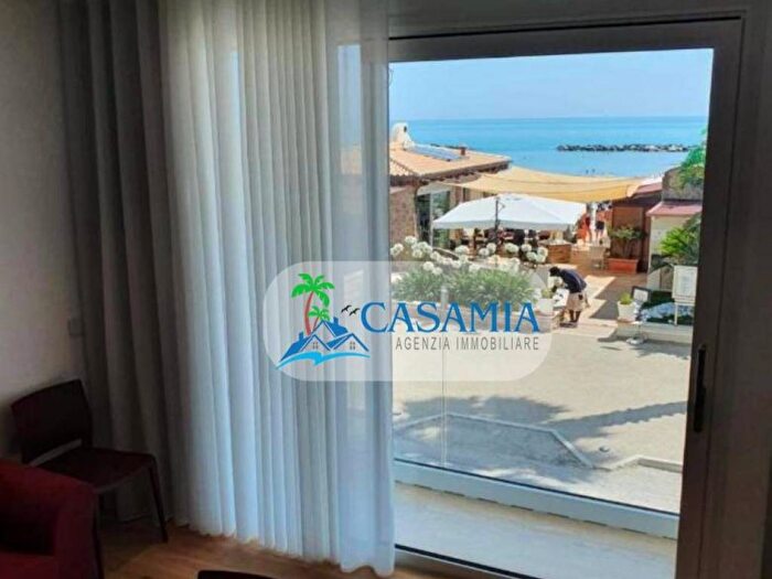 Appartamento trilocale in affitto in Viale Nazario Sauro, Cupra Marittima