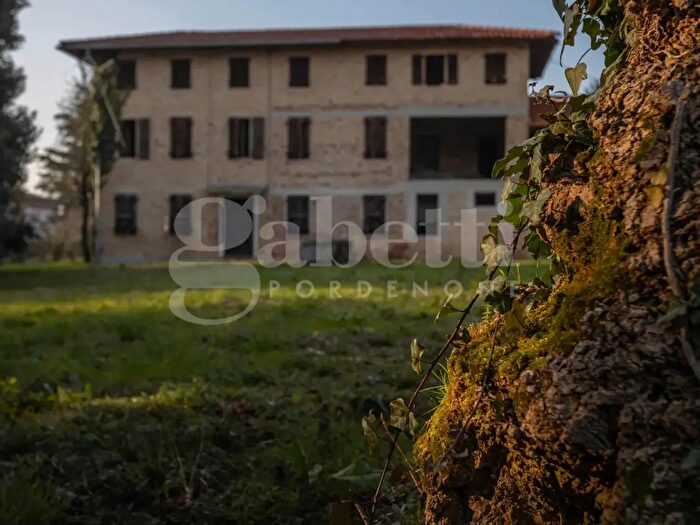 Casa trilocale in vendita in Pordenone