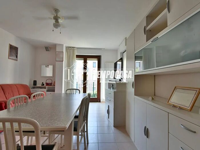 Appartamento con 5 locali in vendita in Tolentino
