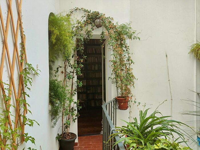 Appartamento con 5 locali in vendita in Via Belle Arti, Bologna