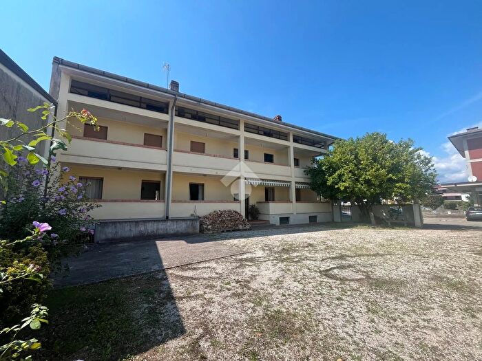 Casa con 5 locali in vendita in Via Cencigh, Reana del Rojale