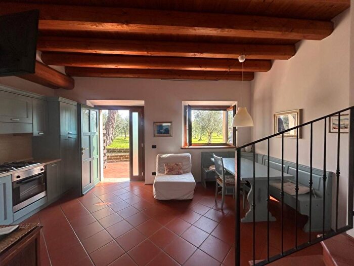 Appartamento bilocale in affitto in Via Ronchi, Padenghe sul Garda