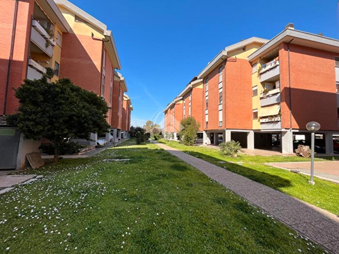 Appartamento trilocale in vendita in Via Francesco Cilea, Latina