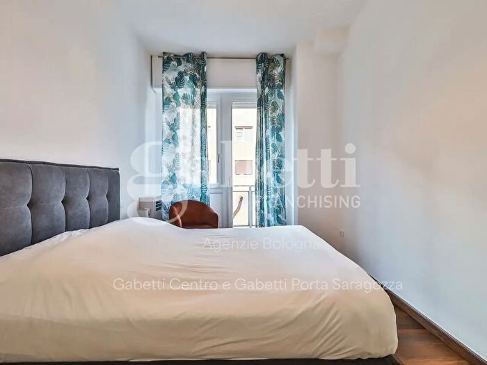 Appartamento in vendita in Via Amendola, Bologna