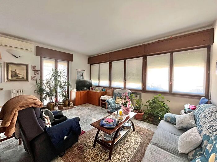 Appartamento trilocale in vendita in Via Giorgio Sommariva, Verona