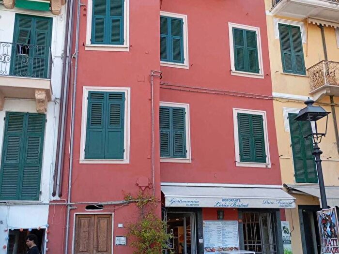 Appartamento con 5 locali in affitto in Lerici Paese, Lerici