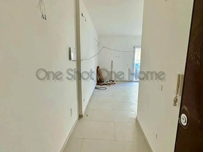 Appartamento trilocale in vendita in Via Monte Rosa, Siracusa