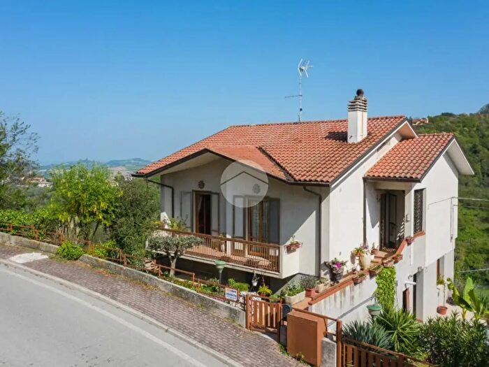 Casa monolocale in vendita in Via Riccardo Zandonai, Mombaroccio
