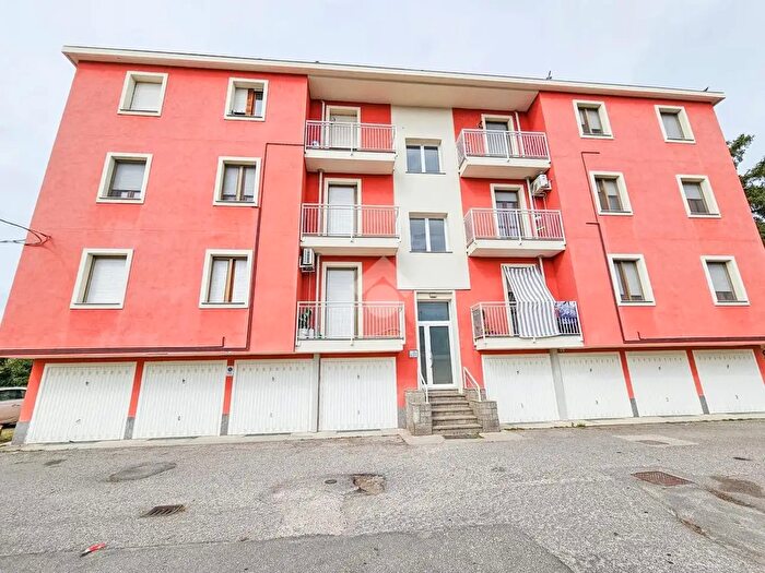 Appartamento con 5 locali in vendita in Via del Ferraio, Alessandria