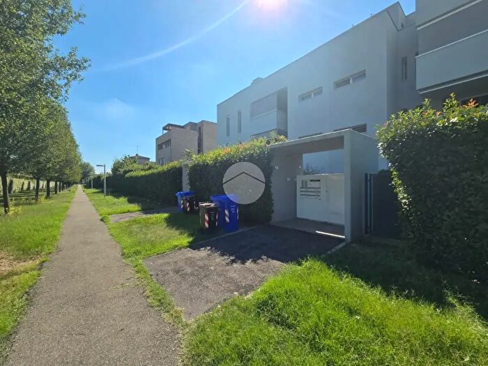 Appartamento trilocale in vendita in Stradello Leo Valiani, Parma