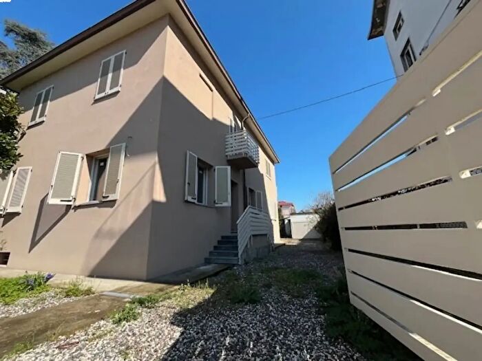 Casa con 8 locali in vendita in Codogno