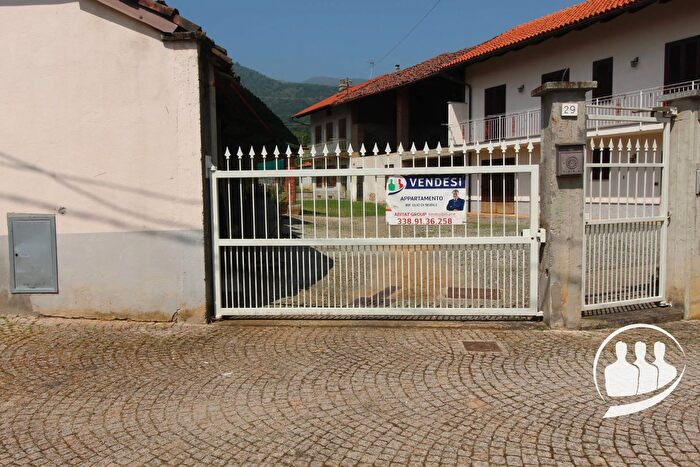 Casa trilocale in vendita in Via Armando Diaz, La Cassa